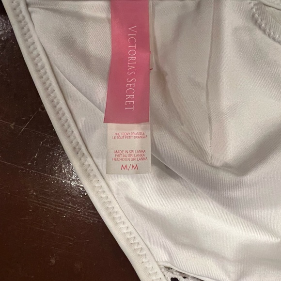 Victoria’s secret tiny triangle white bikini top - Picture 4 of 4